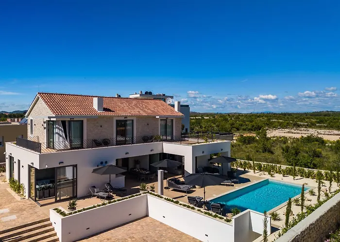 Luxury Villa Kaia With Sea View, Heated Pool And Spa