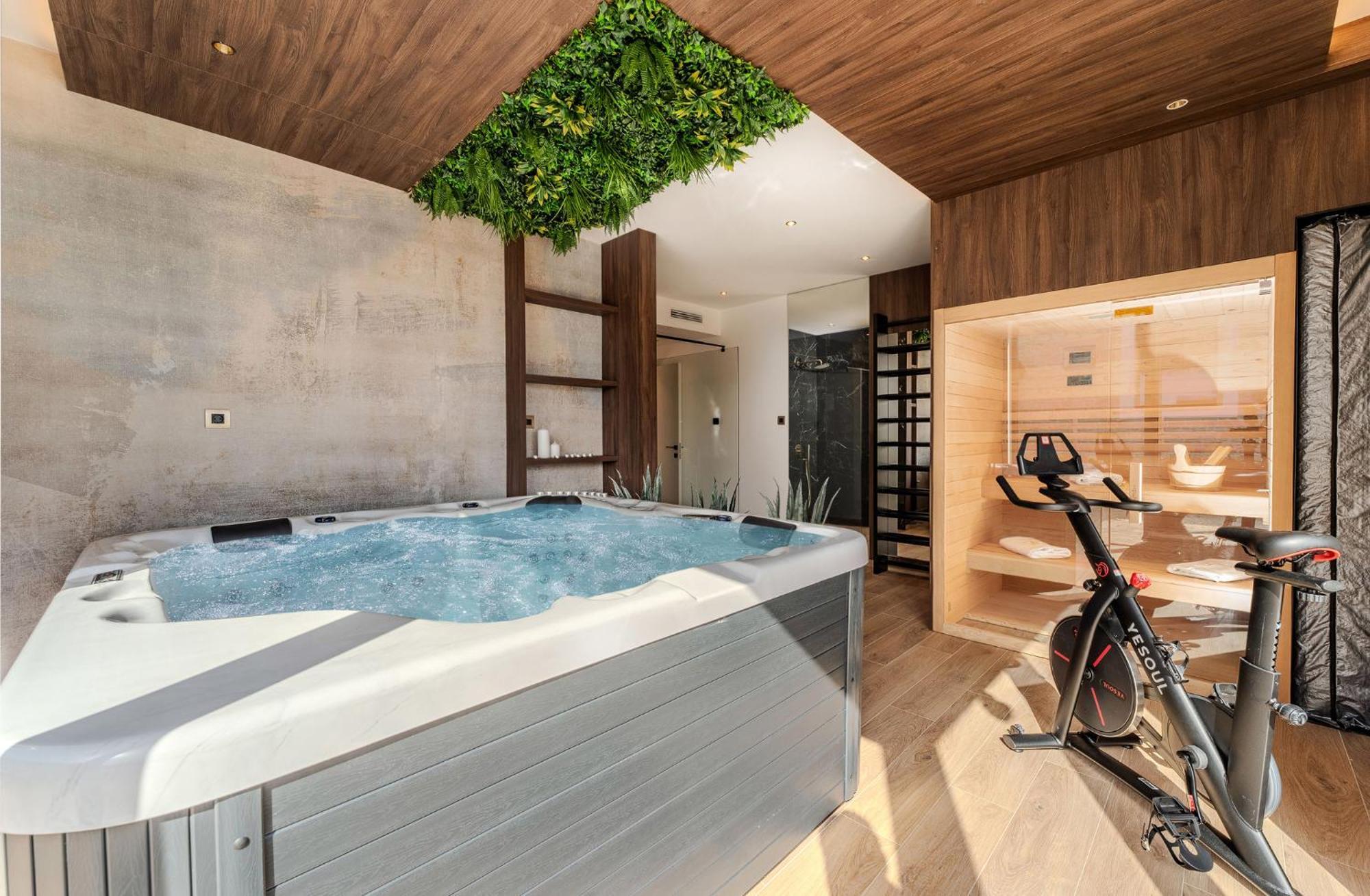 Luxury Villa Kaia With Sea View, Heated Pool And Spa