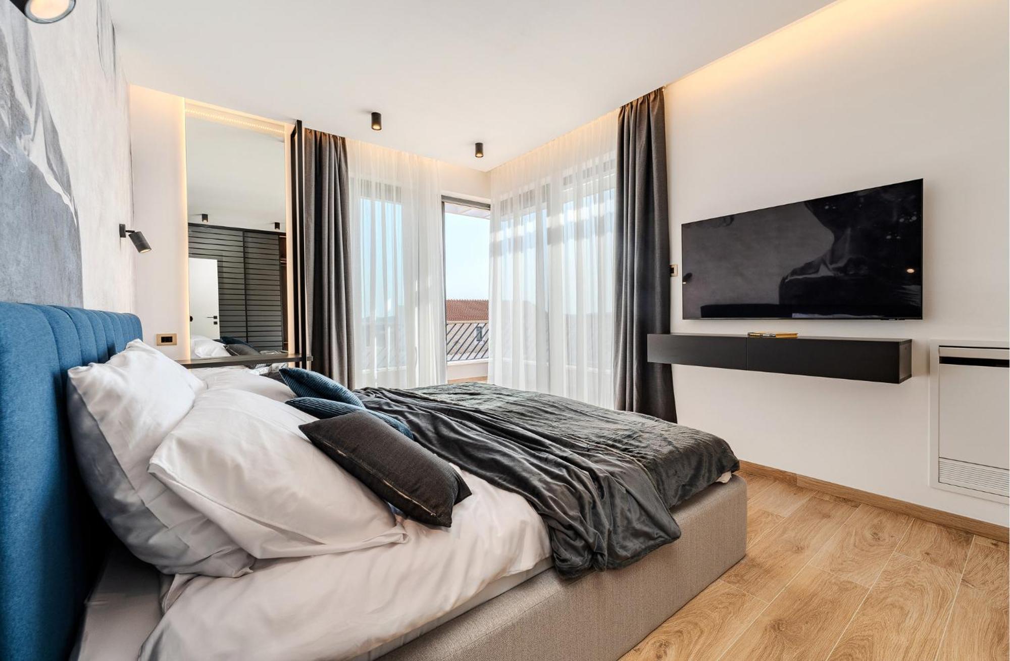Luxury Villa Kaia With Sea View, Heated Pool And Spa Villa *