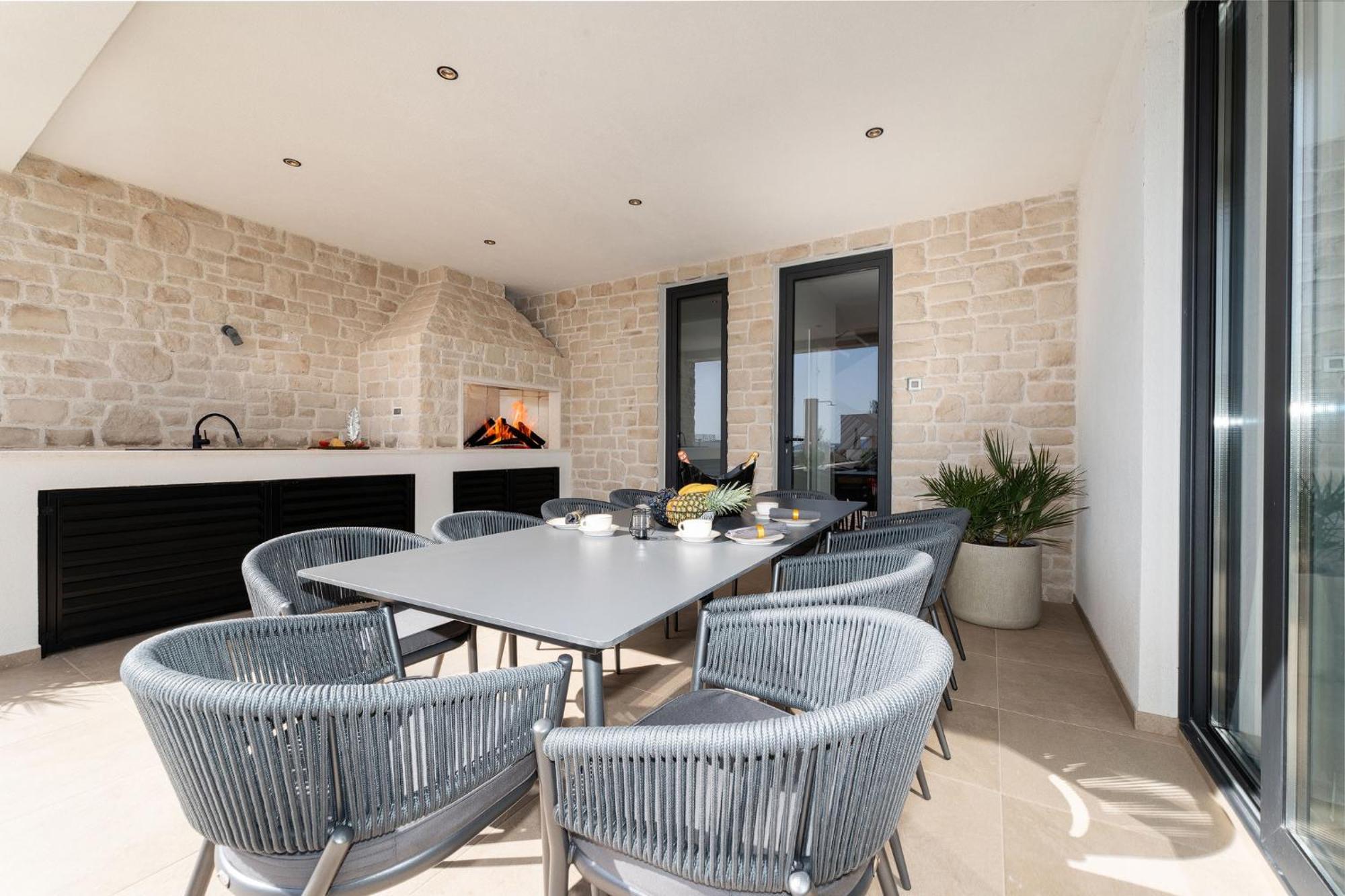 Luxury Villa Kaia With Sea View, Heated Pool And Spa * Vodice