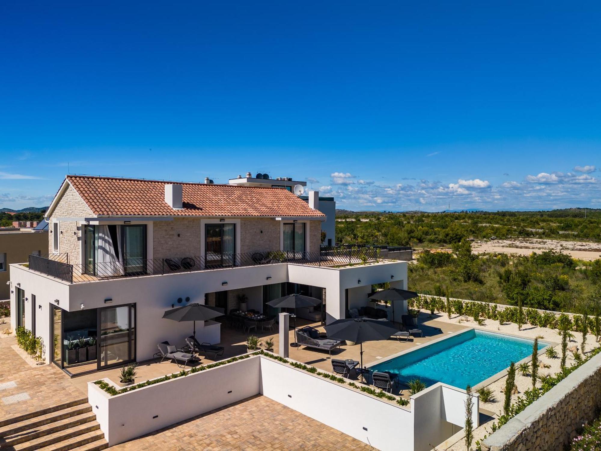 Luxury Villa Kaia With Sea View, Heated Pool And Spa *