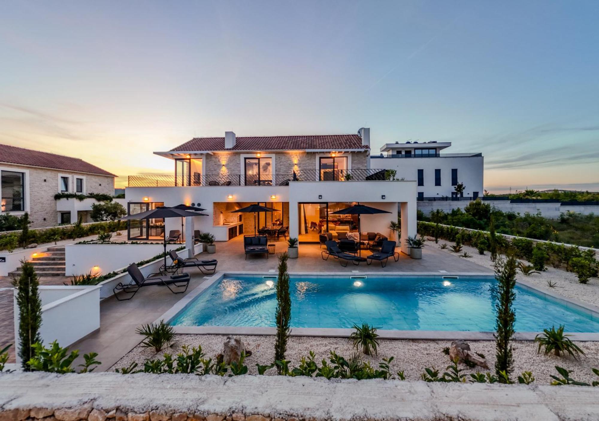 Luxury Villa Kaia With Sea View, Heated Pool And Spa * Vodice
