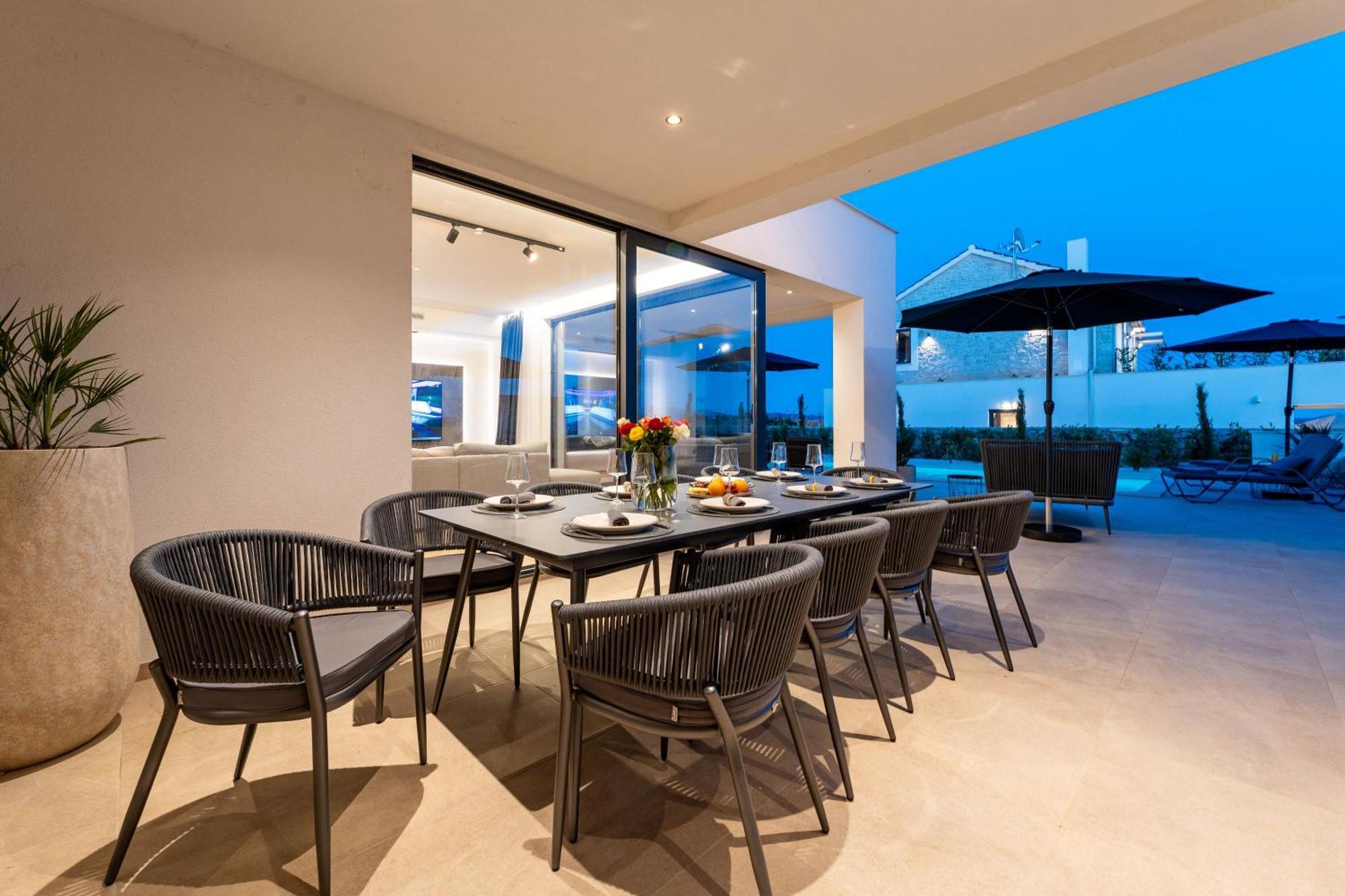 Luxury Villa Kaia With Sea View, Heated Pool And Spa Vodice